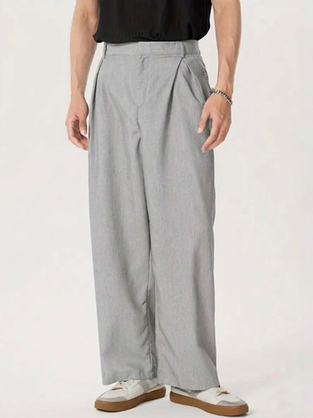 Men Wrinkle Free Pleated Trousers