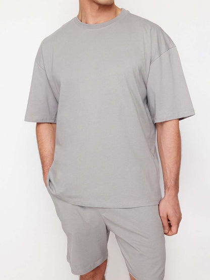 Solid T-shirt with Shorts