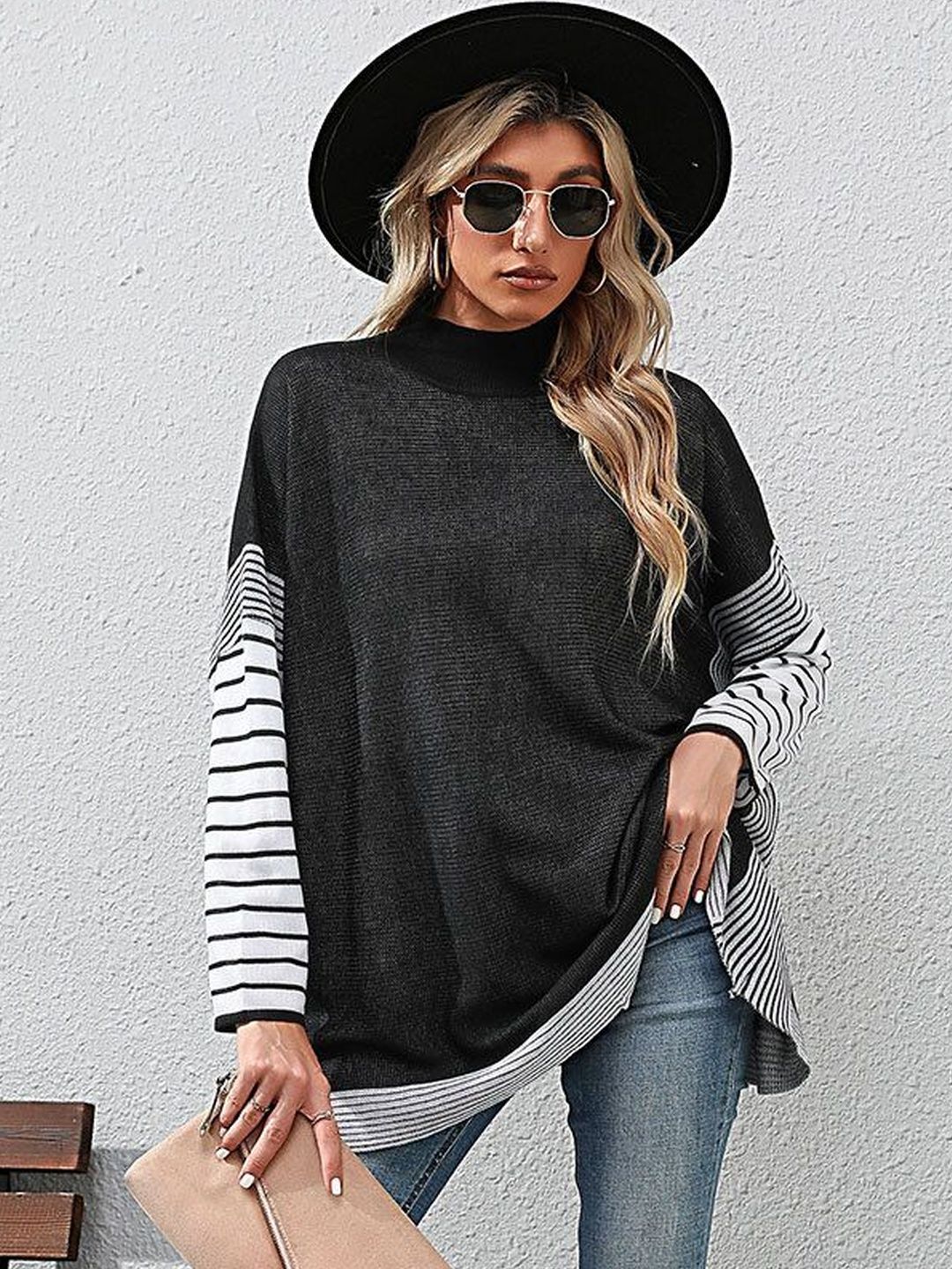 Colourblocked Pullover in Black Style 146 - Nowi Korean Fashion