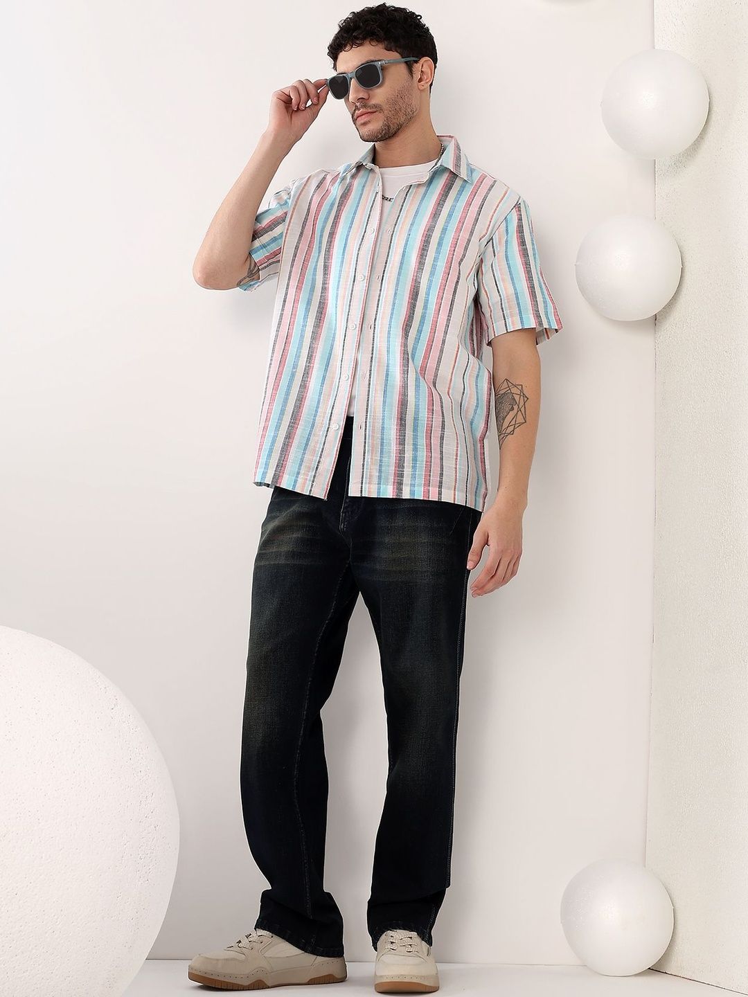 Men Regular Fit Mid-Rise Jeans