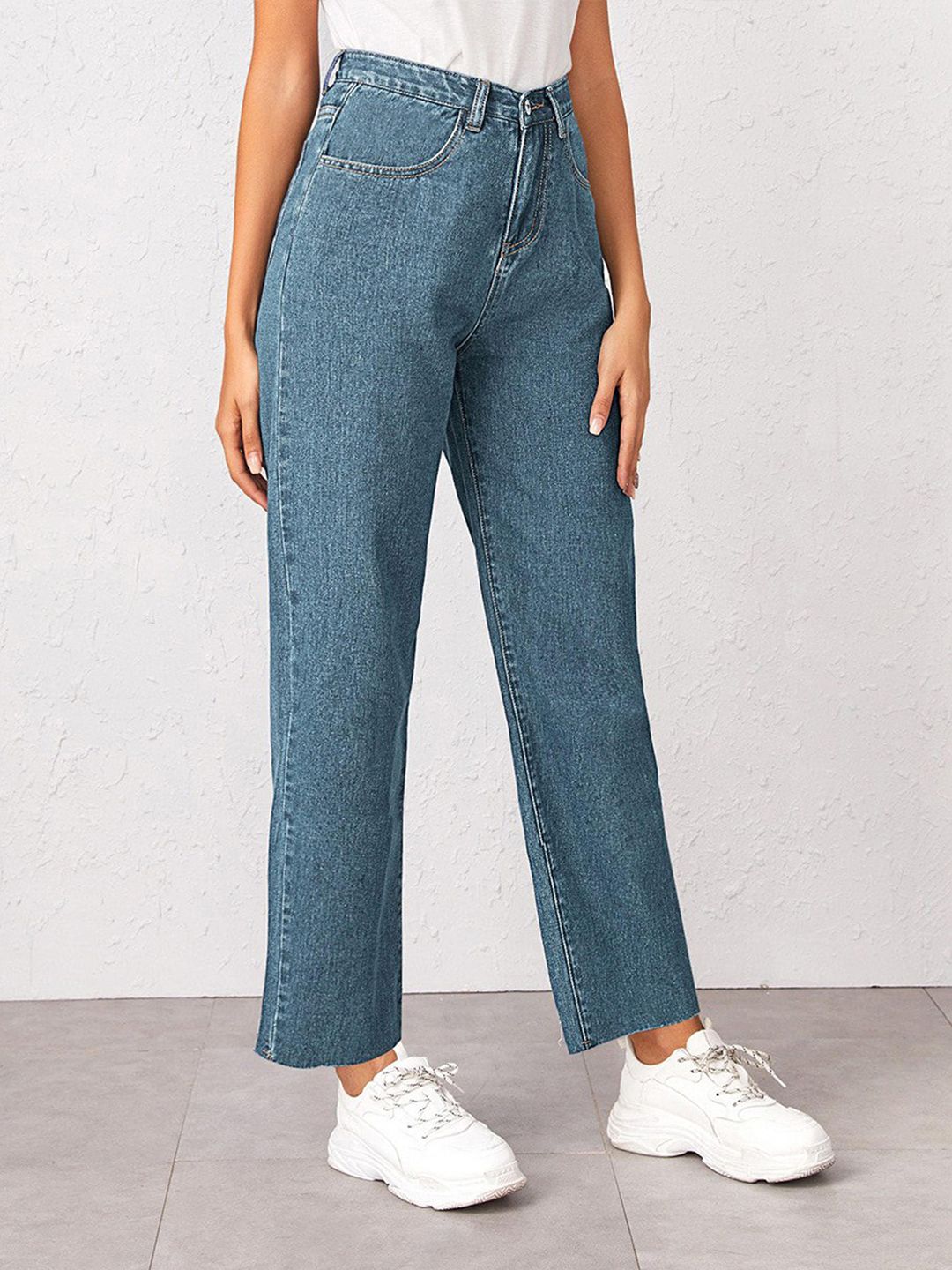 Women Straight Fit High-Rise Stretchable Jeans