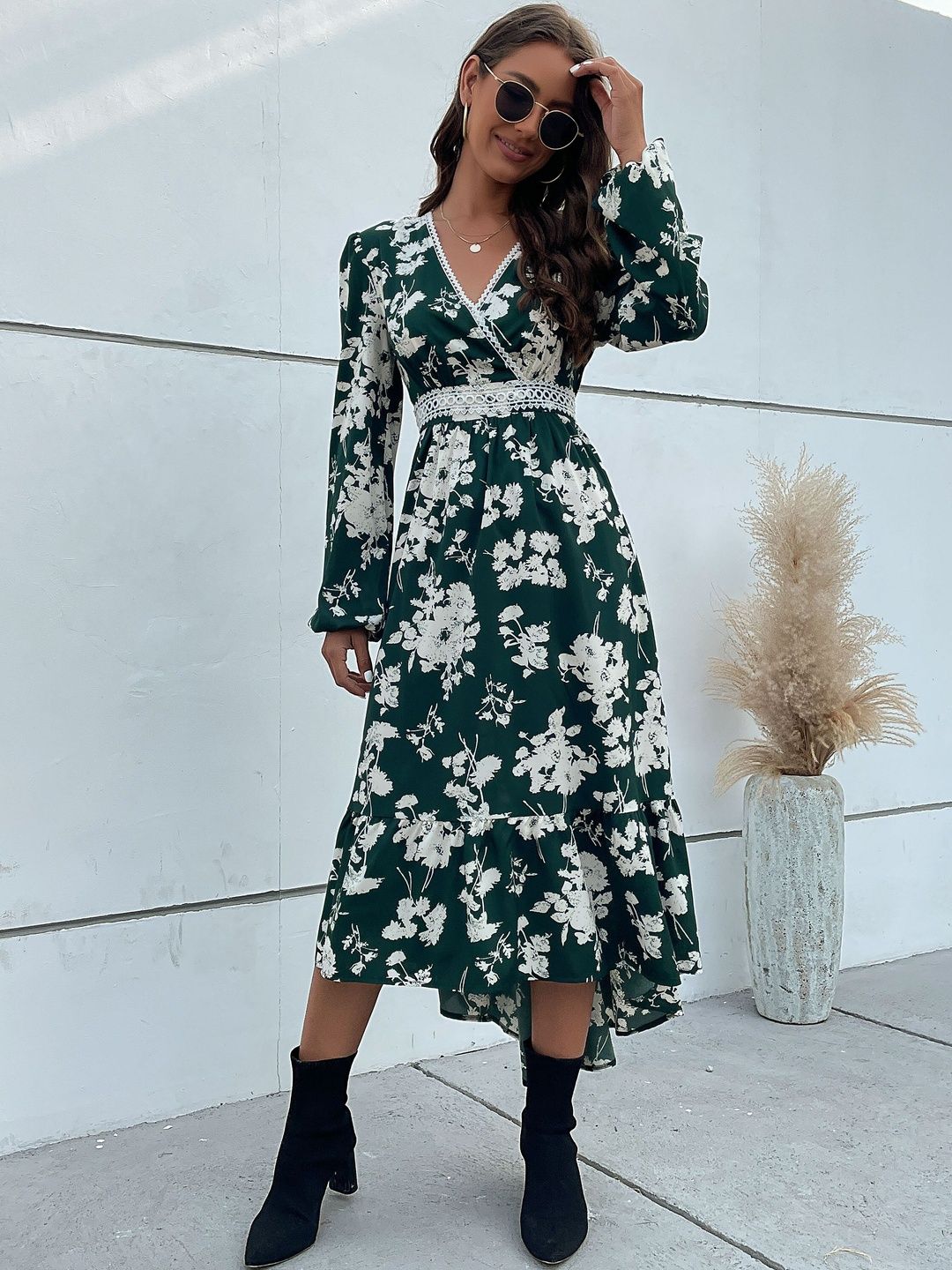 Women's Green Floral Print Fit & Flare Midi Dress Blend