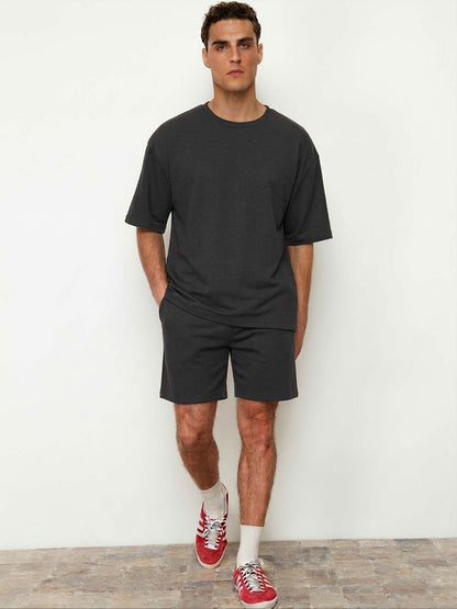 Round Neck Short Sleeves T-shirt with Shorts