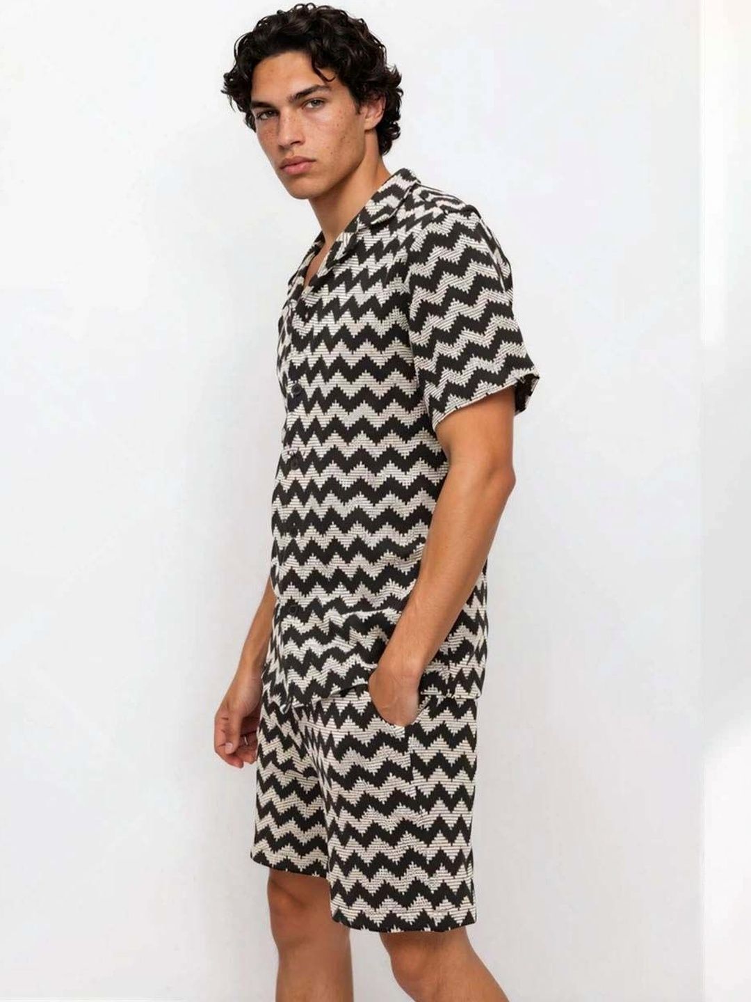 Woven Design Shirt with Shorts