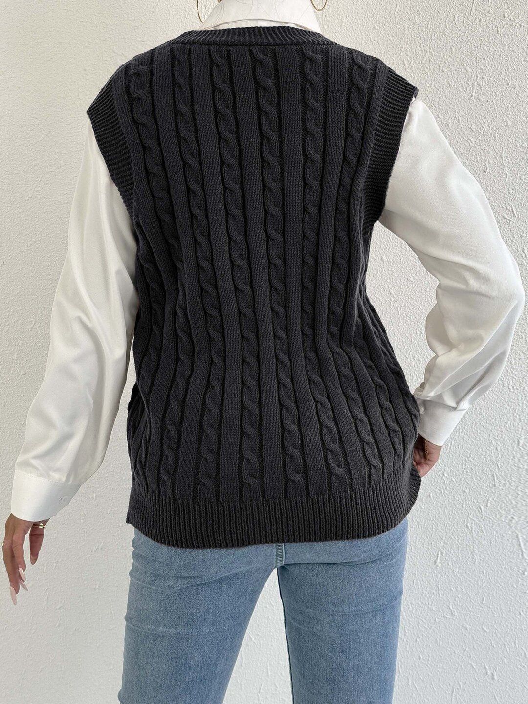 Women Cable Knit Colourblocked Sweater Vest with Applique Detail