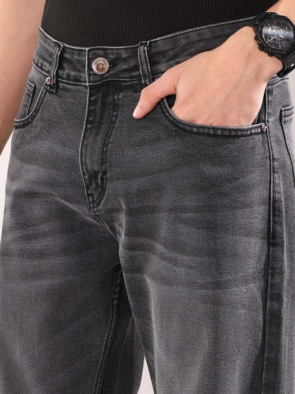 Men Straight Fit Mid-Rise Light Fade Jeans