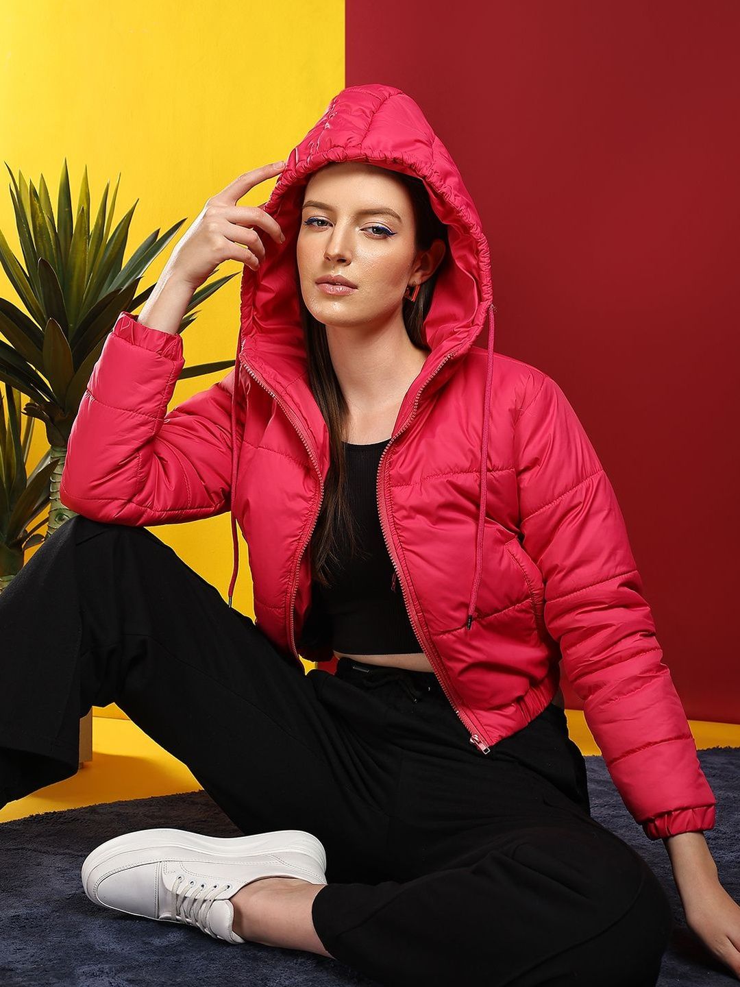 NOWI Women Solid Lightweight Crop Puffer Jacket