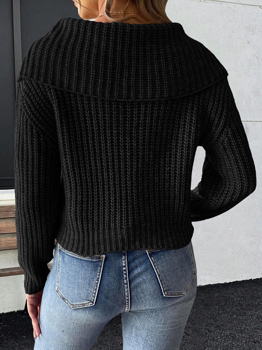 Women Cable Knit Pullover with Applique Detail