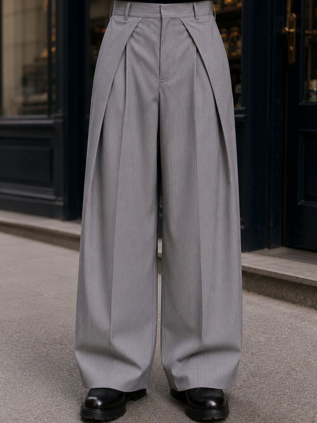 Men Striped Relaxed Loose Fit High-Rise Pleated Trousers