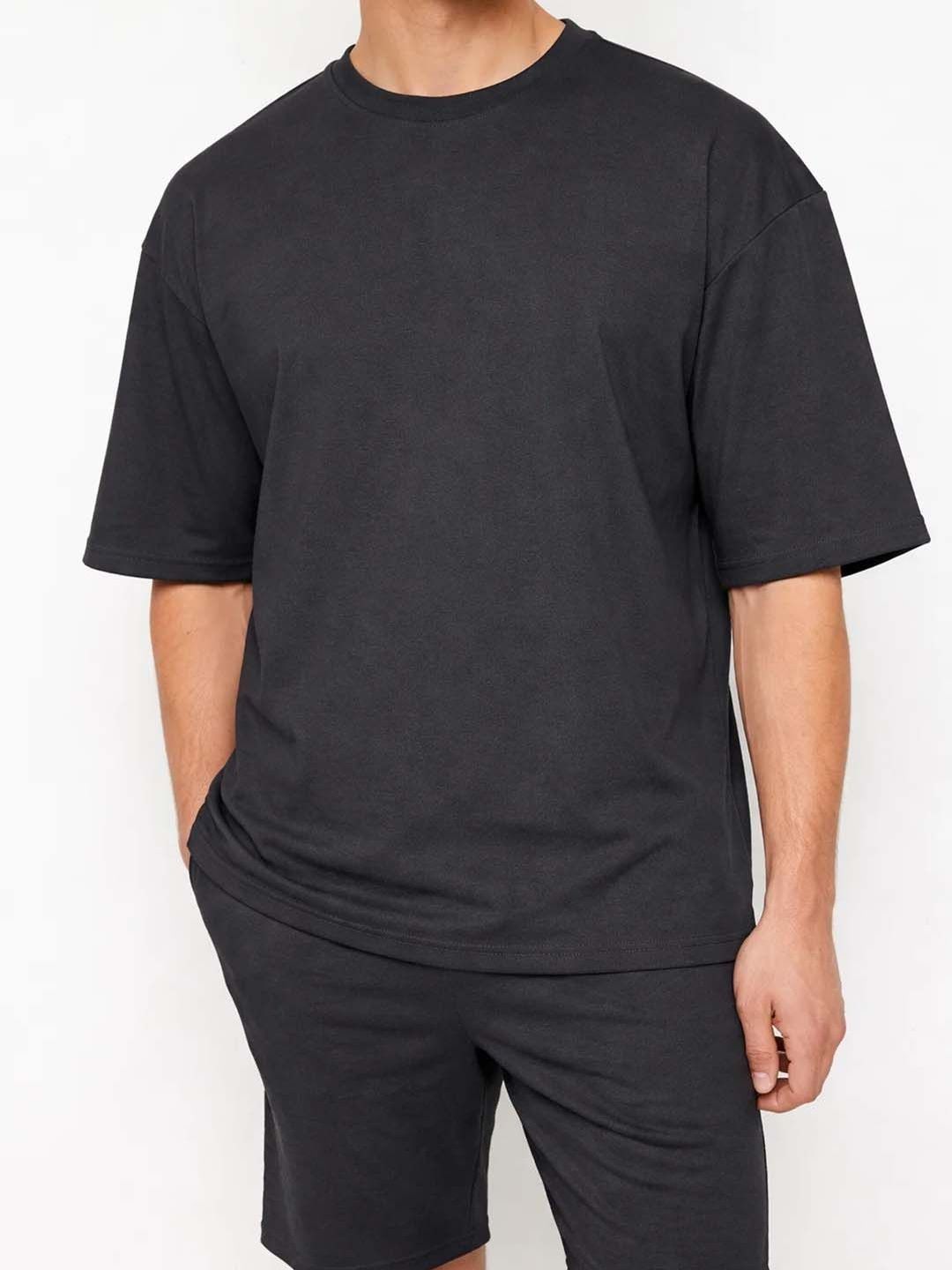 Round Neck Short Sleeves T-shirt with Shorts