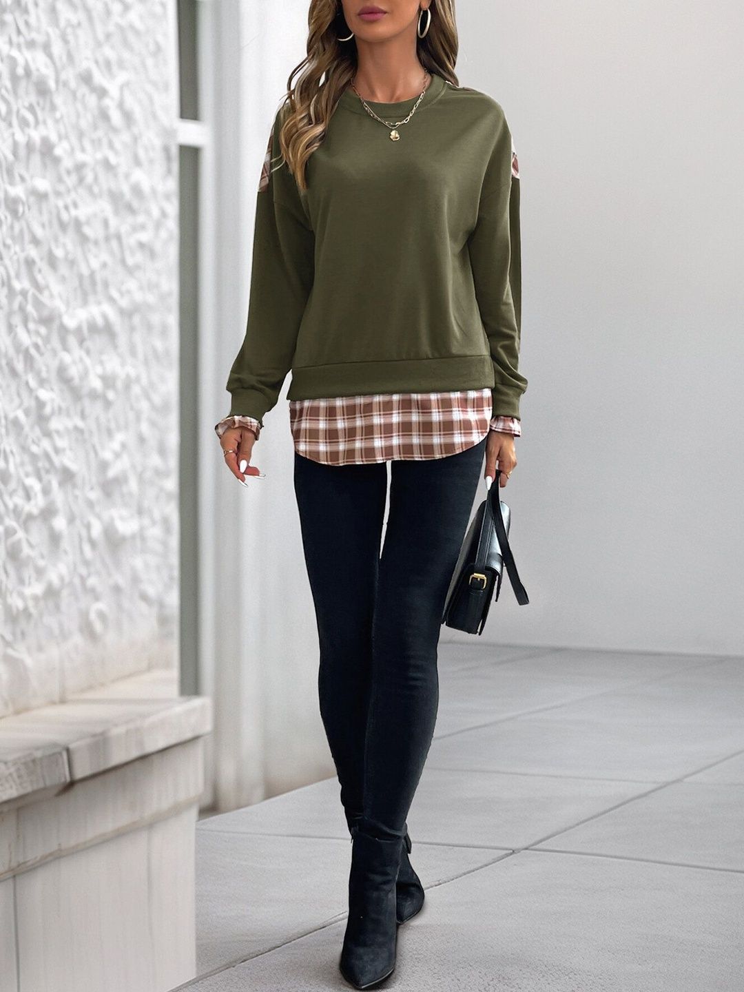 Women Colourblocked Sweatshirt