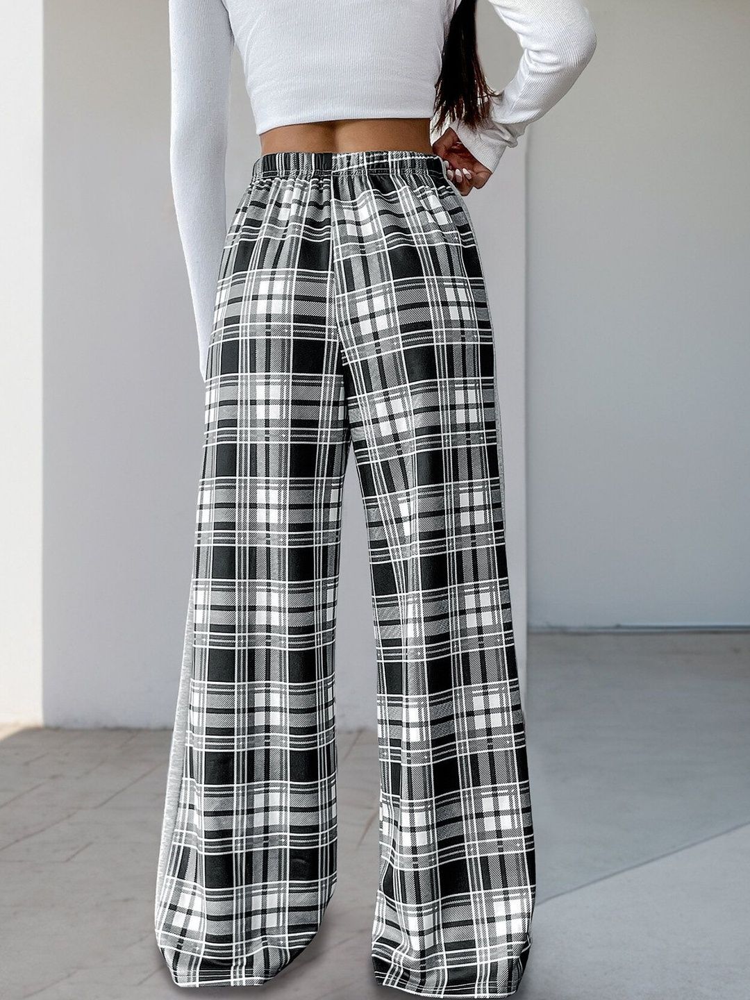 Women Checked Loose Fit Trousers