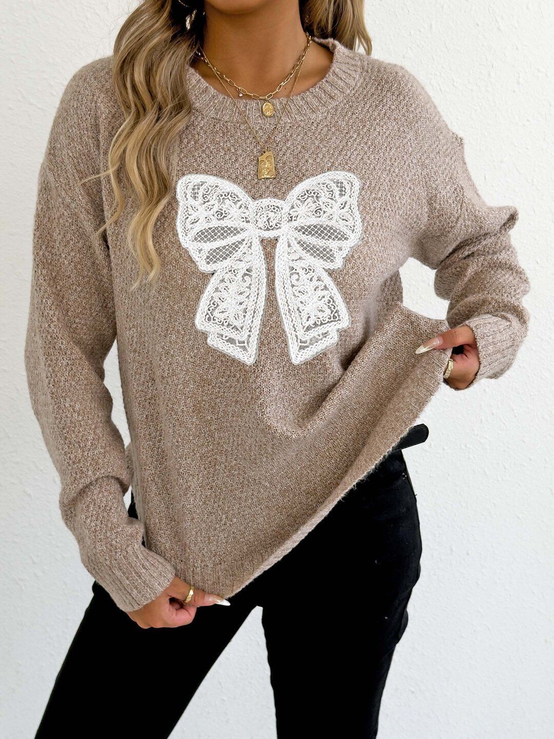 Women Cable Knit Pullover with Embroidered Detail
