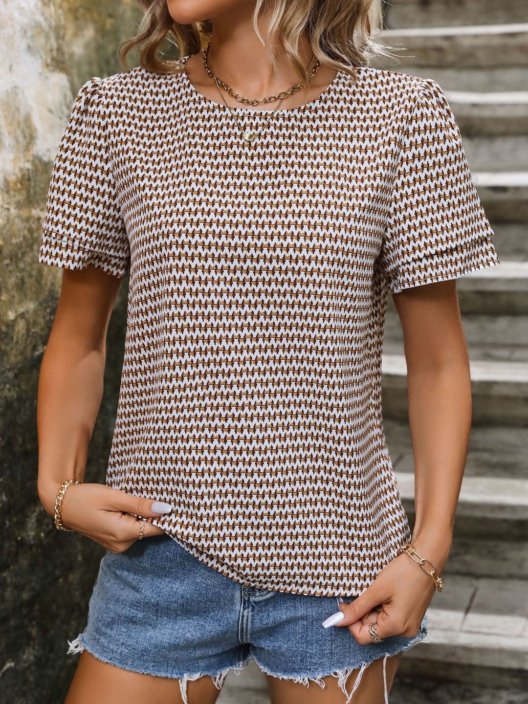 Geometric Print Puff Sleeve Cotton Top