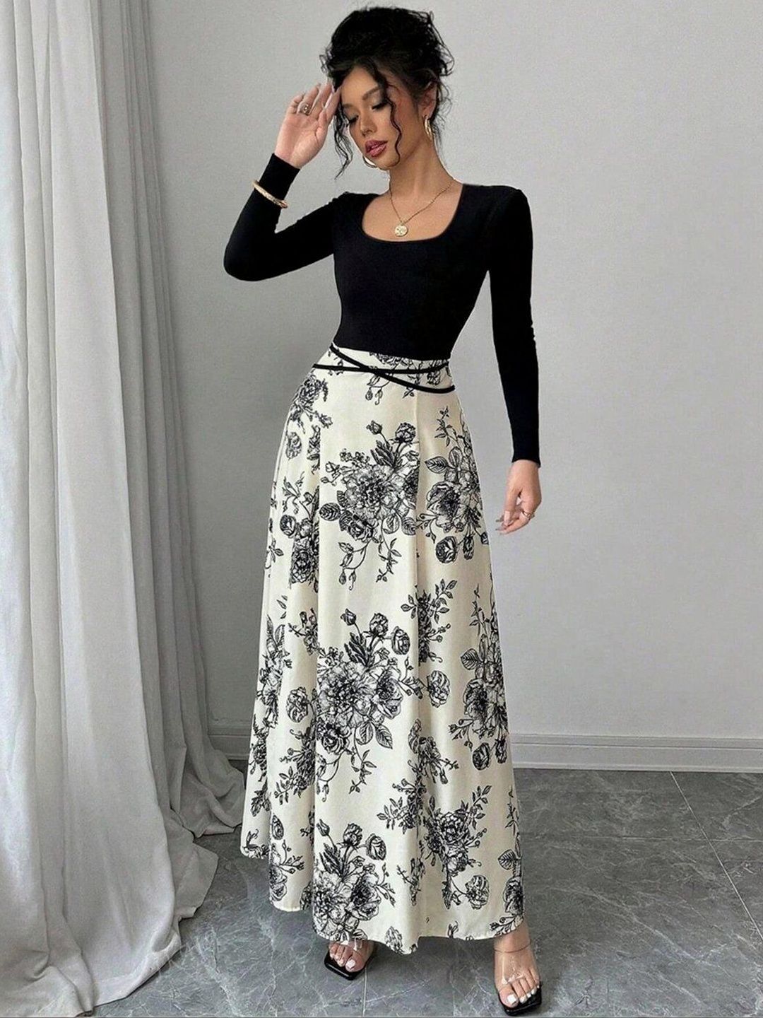 Floral Print A-Line Maxi Dress in Multicolor cotton - Nowi Korean Fashion