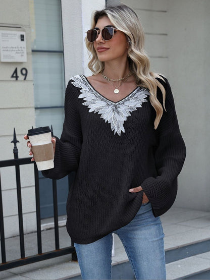 Women Embroidered Pullover with Embroidered Detail