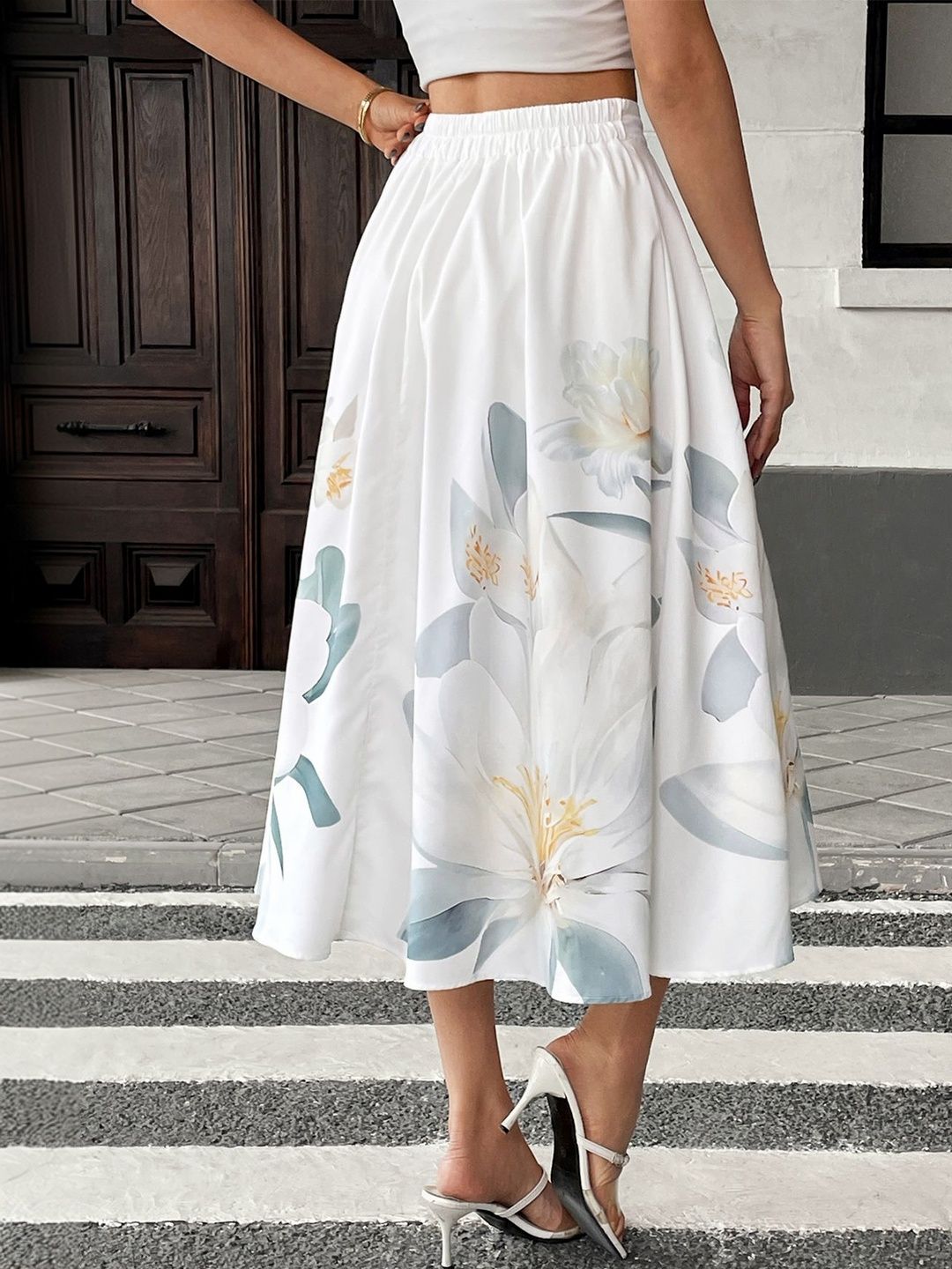 Printed Flared Mid Rise Midi Skirts