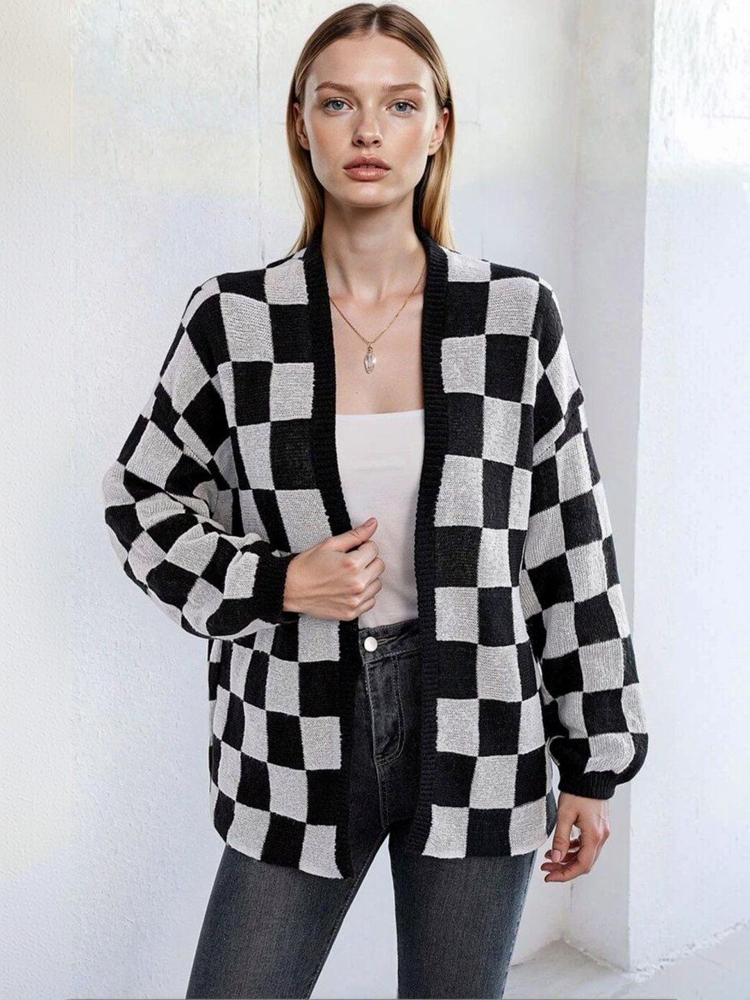 Checked Cardigan in Black acrylic Long Sleeve - Nowi Korean Fashion