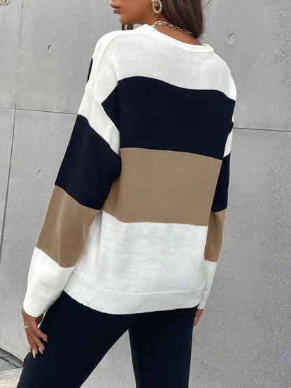 Women's White Colourblocked Pullover Blend Printed