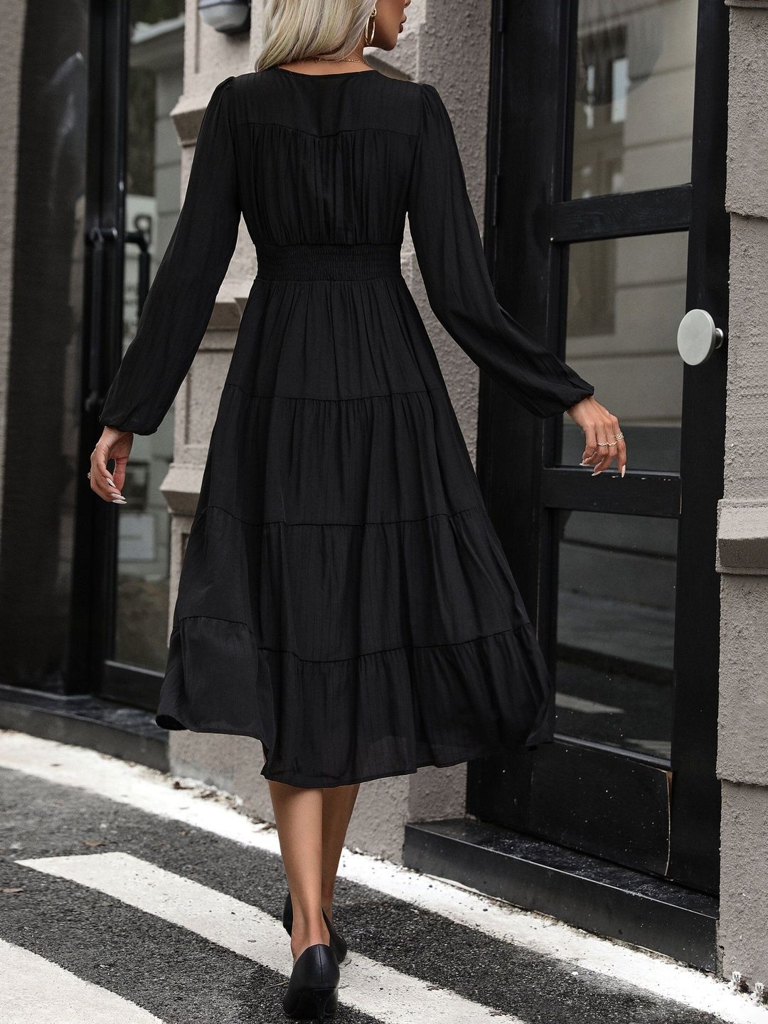 Women's Black Fit & Flare Midi Dress Blend Printed