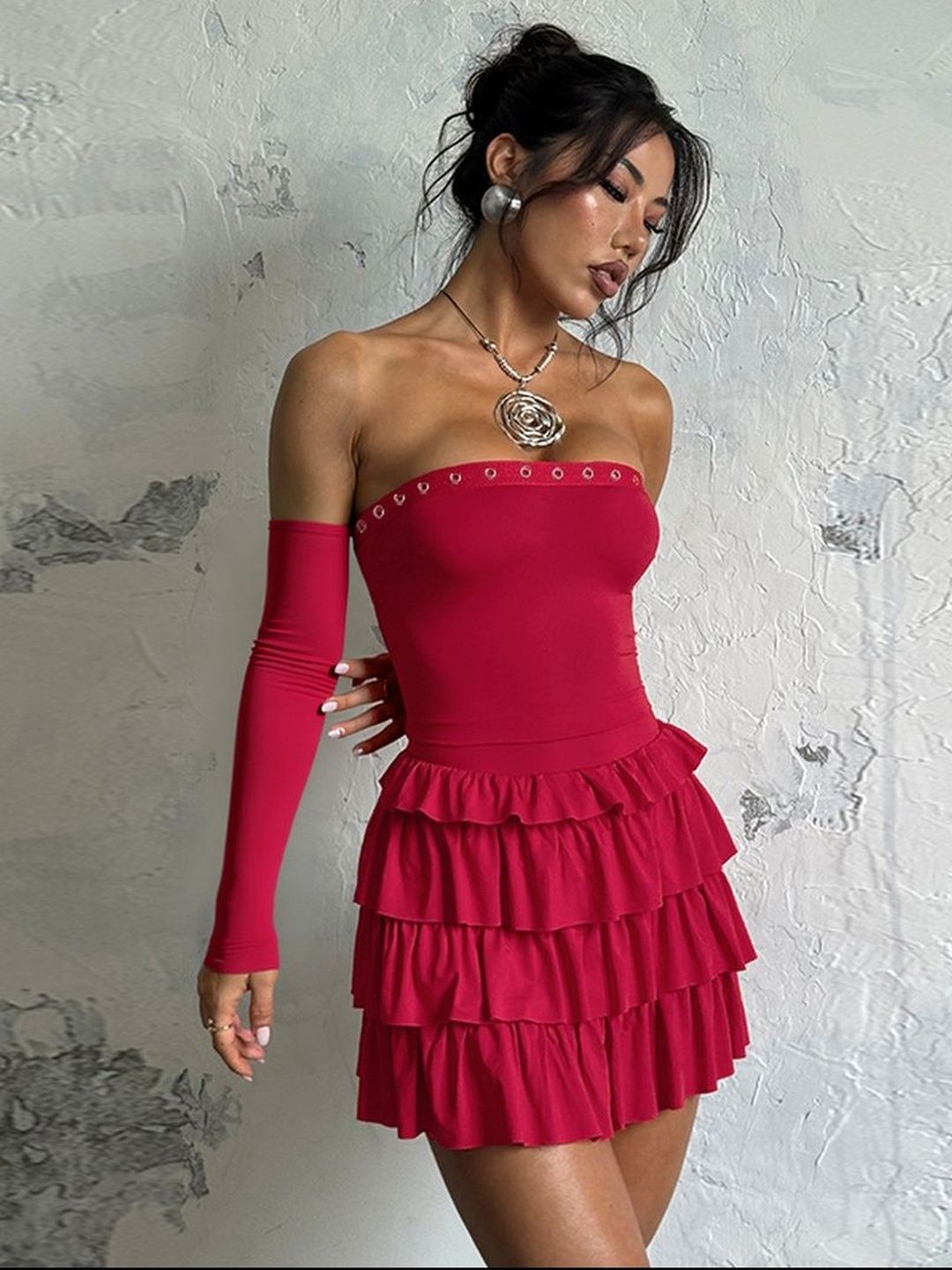 NOWI Ruffled Bodycon Mini Dress