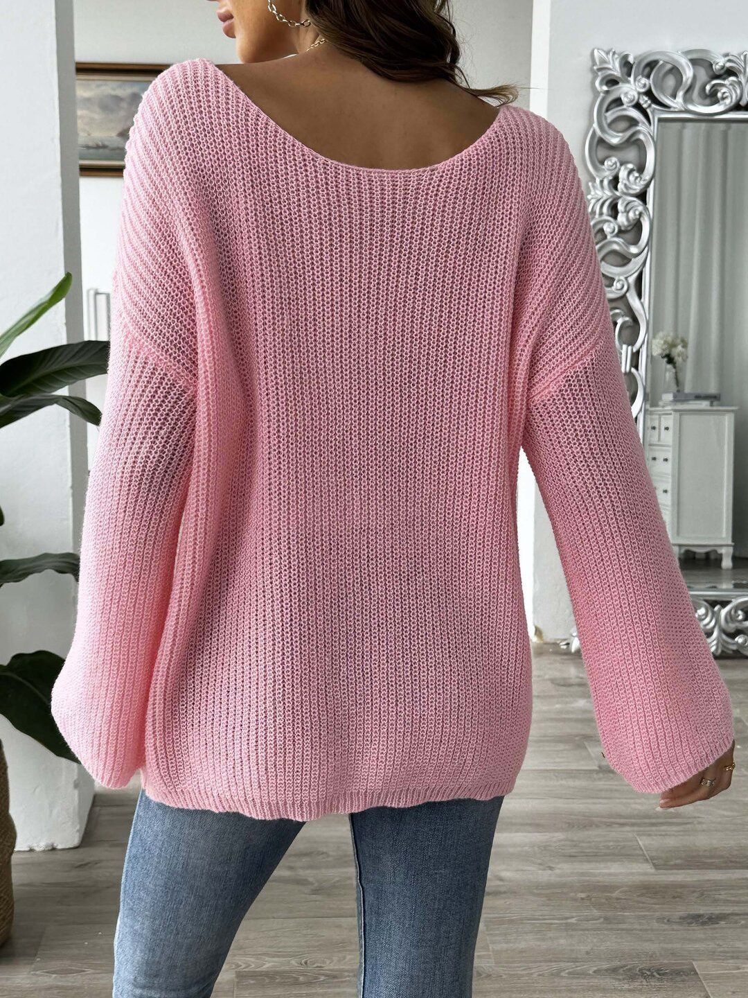 Women Ribbed Pullover with Applique Detail