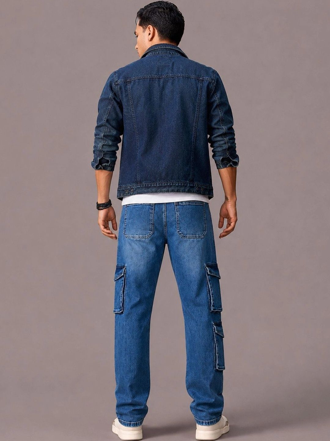 Men Regular Fit Mid-Rise Light Fade Jeans