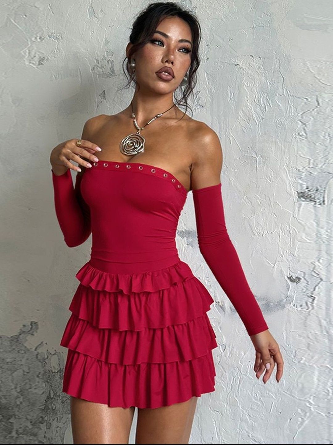 NOWI Ruffled Bodycon Mini Dress