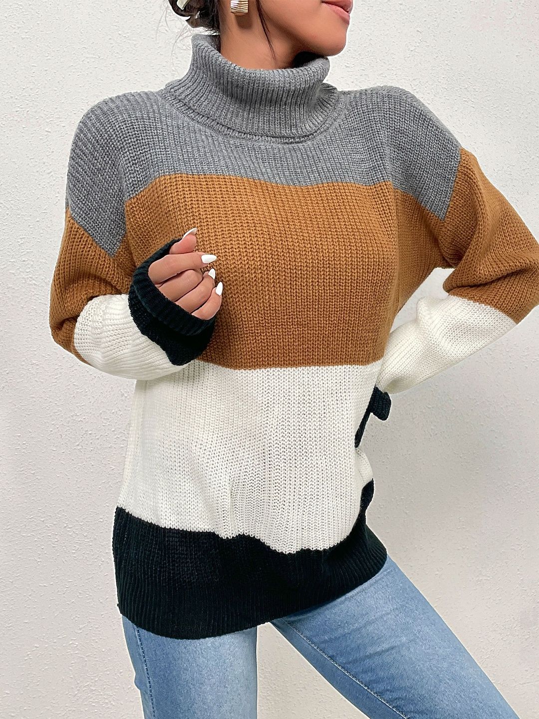 Women's Grey Colourblocked Pullover Blend Printed