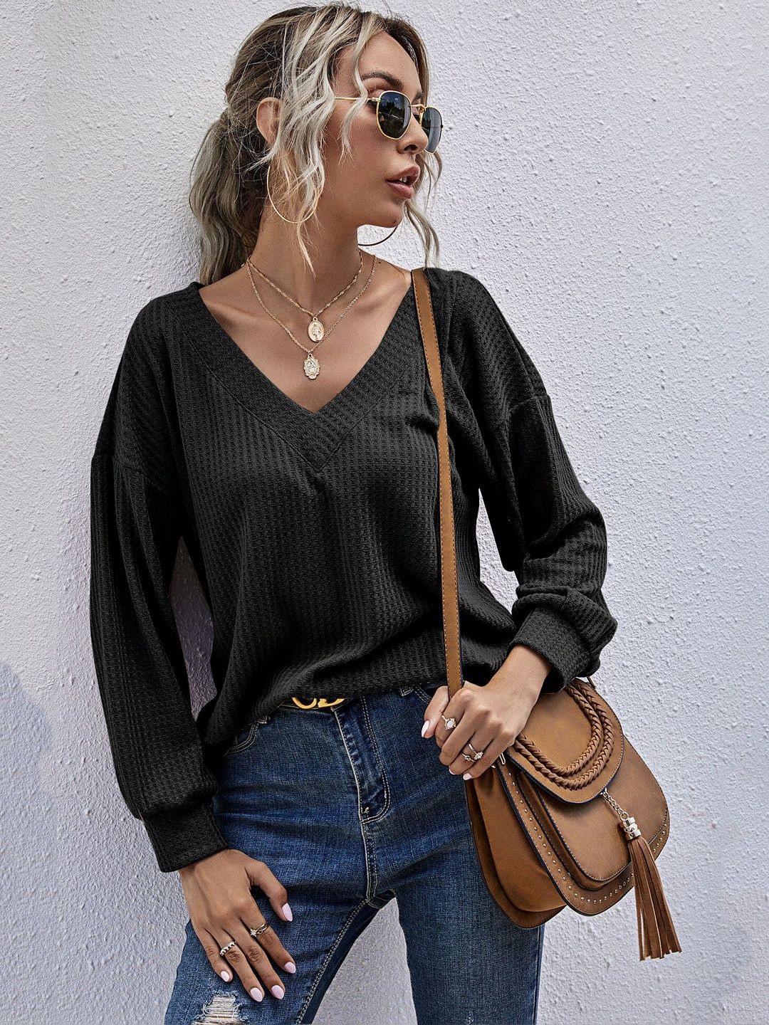 Women's Black Pullover Blend Printed Regular Fit
