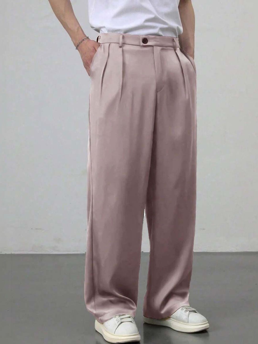 Men Pleated Trousers