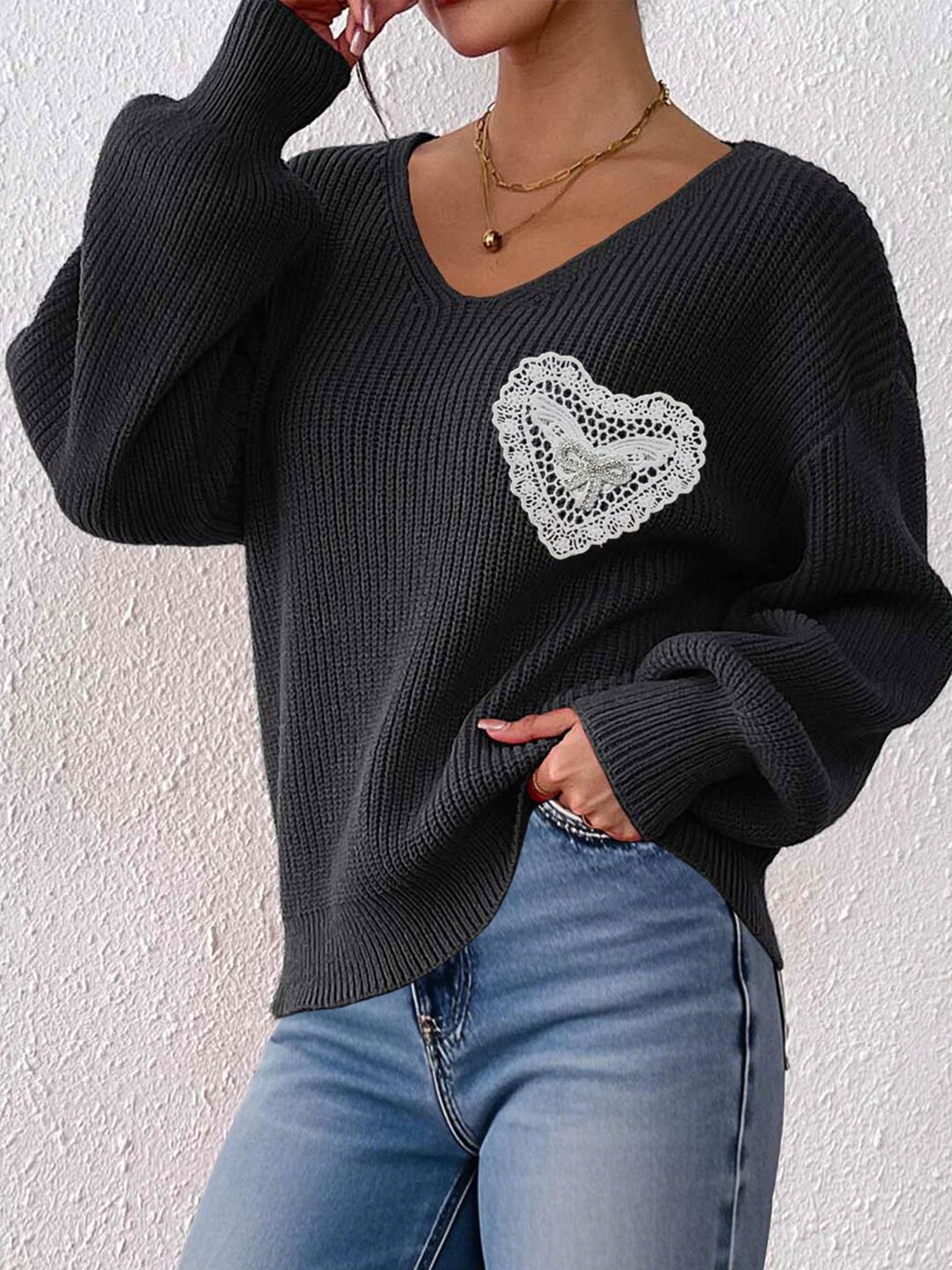 Women Ribbed Pullover with Embroidered Detail