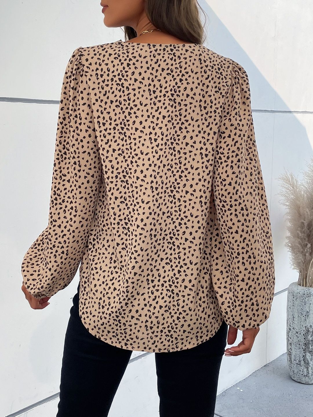 Women's Beige Animal Print Puff Sleeve Top
