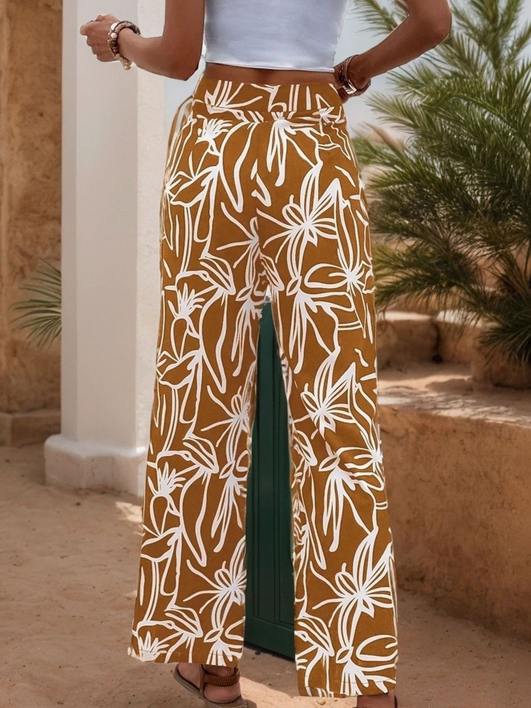 Women Floral Printed High-Rise Non Iron Trousers