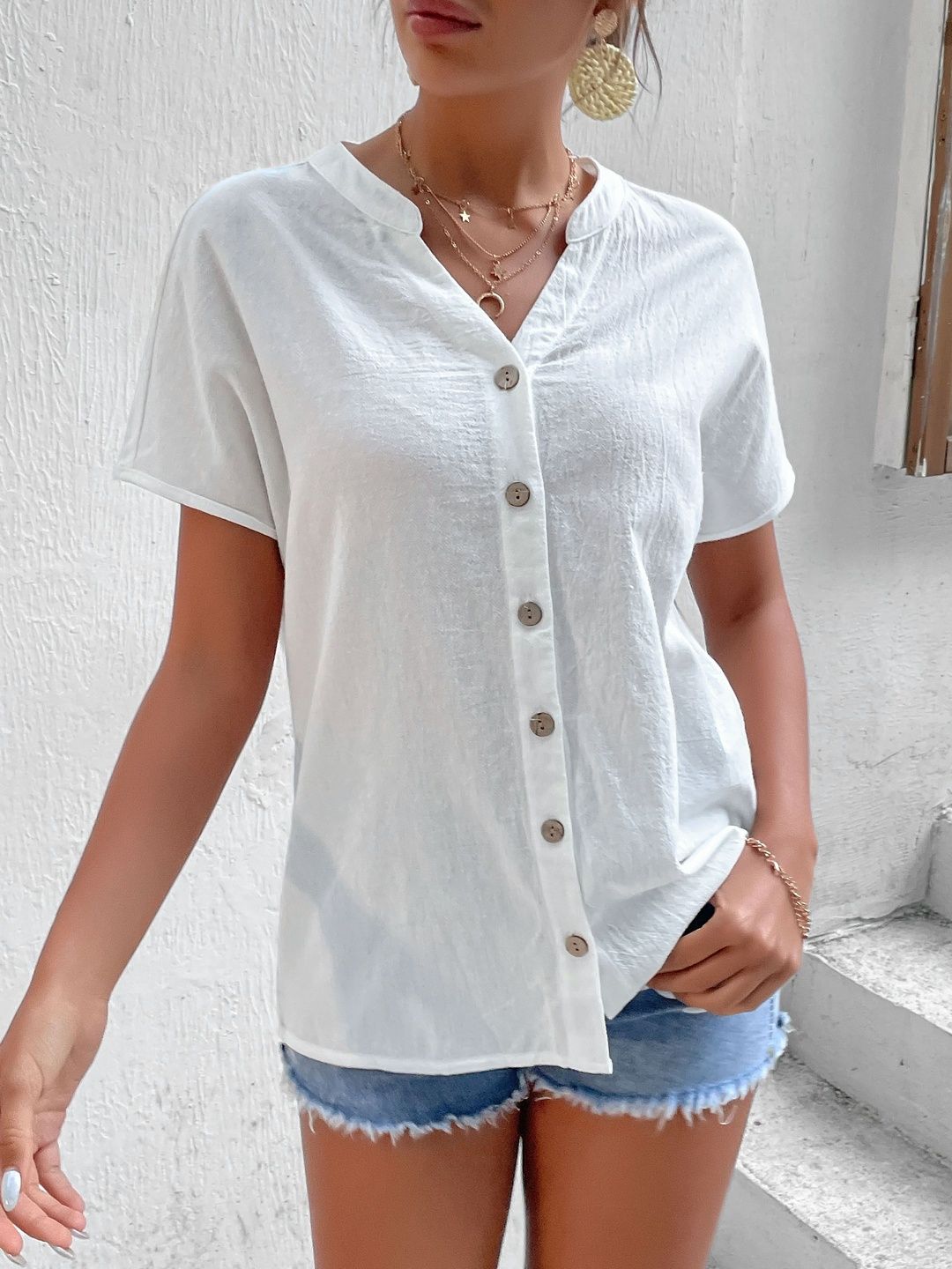 Casual Shirt in White Cotton - Nowi Korean Fashion