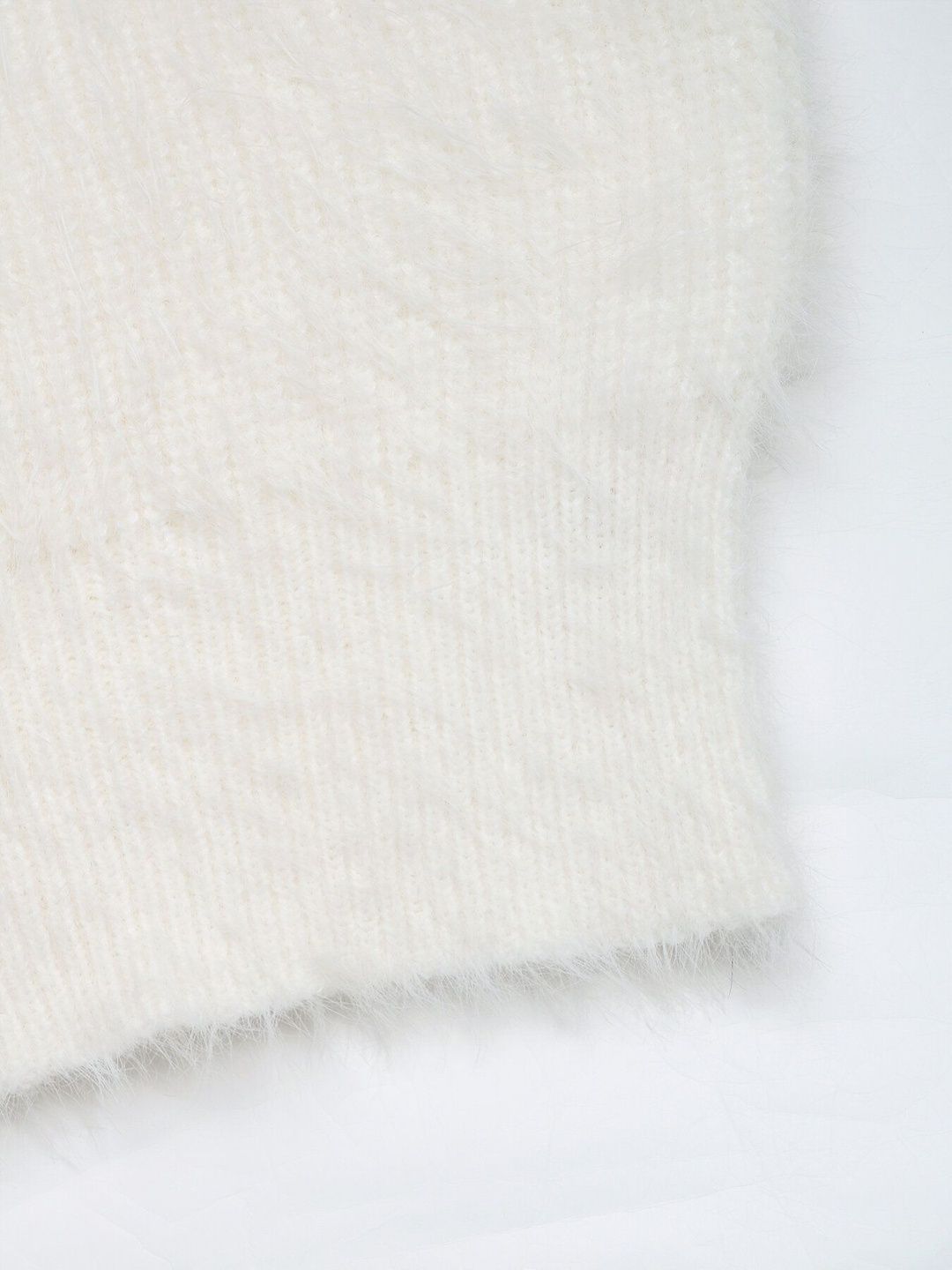 Women's White Nowi Women Ribbed Crop Pullover With Fuzzy