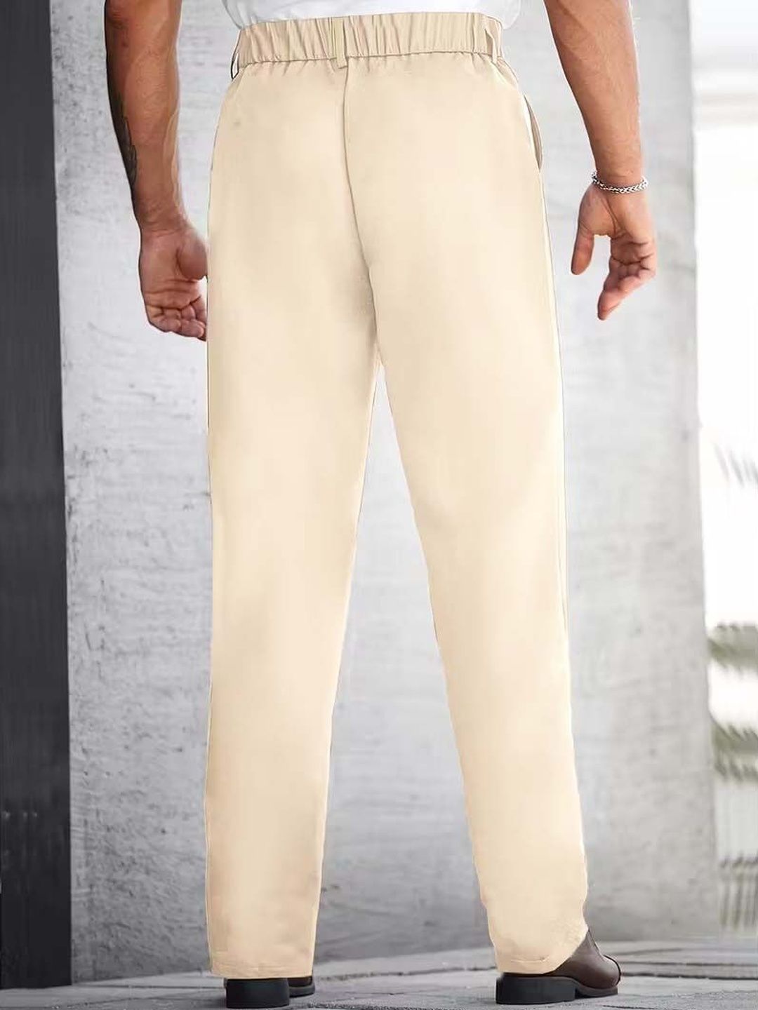 Men Straight Fit Wrinkle Free Pleated Trousers