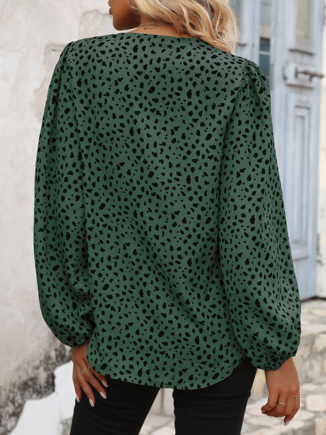 Women's Green Animal Print Puff Sleeve Top
