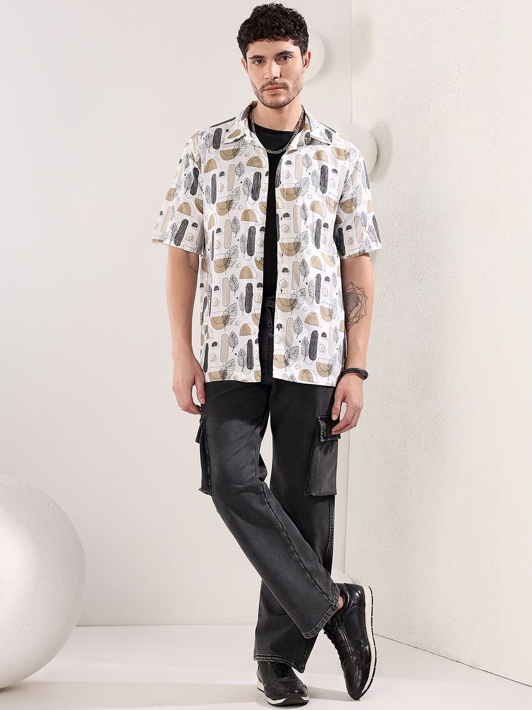 NOWI Men Jogger Mid-Rise Light Fade Stretchable Jeans