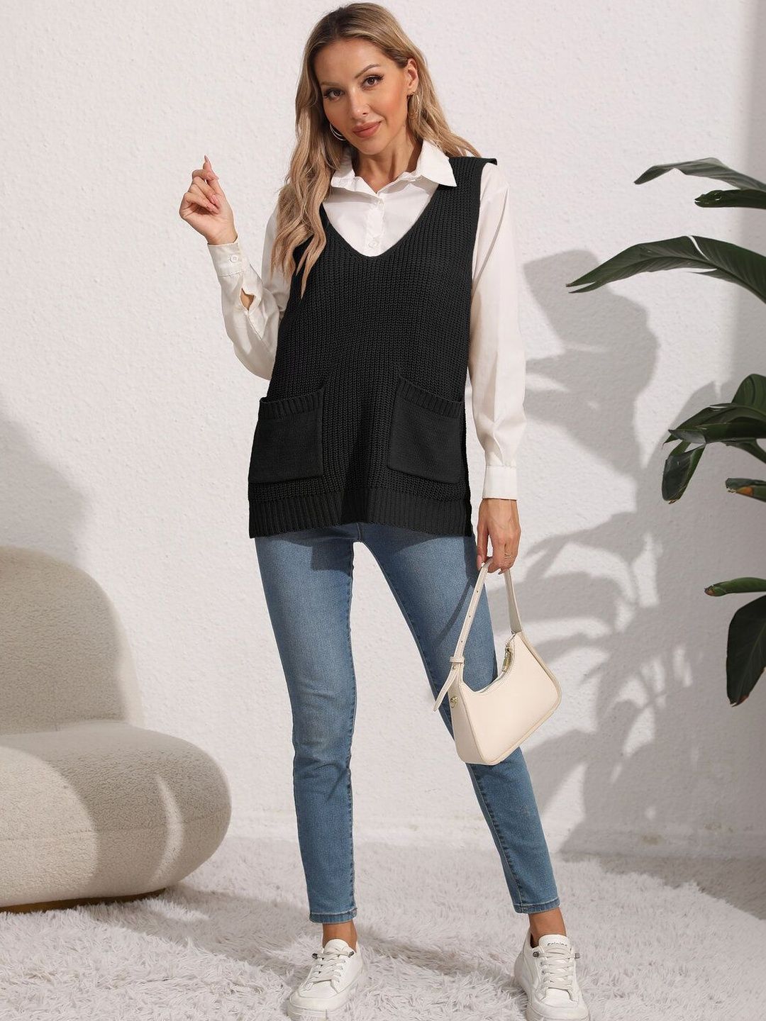 Sweater Vest in Black acrylic Sleeveless - Nowi Korean Fashion