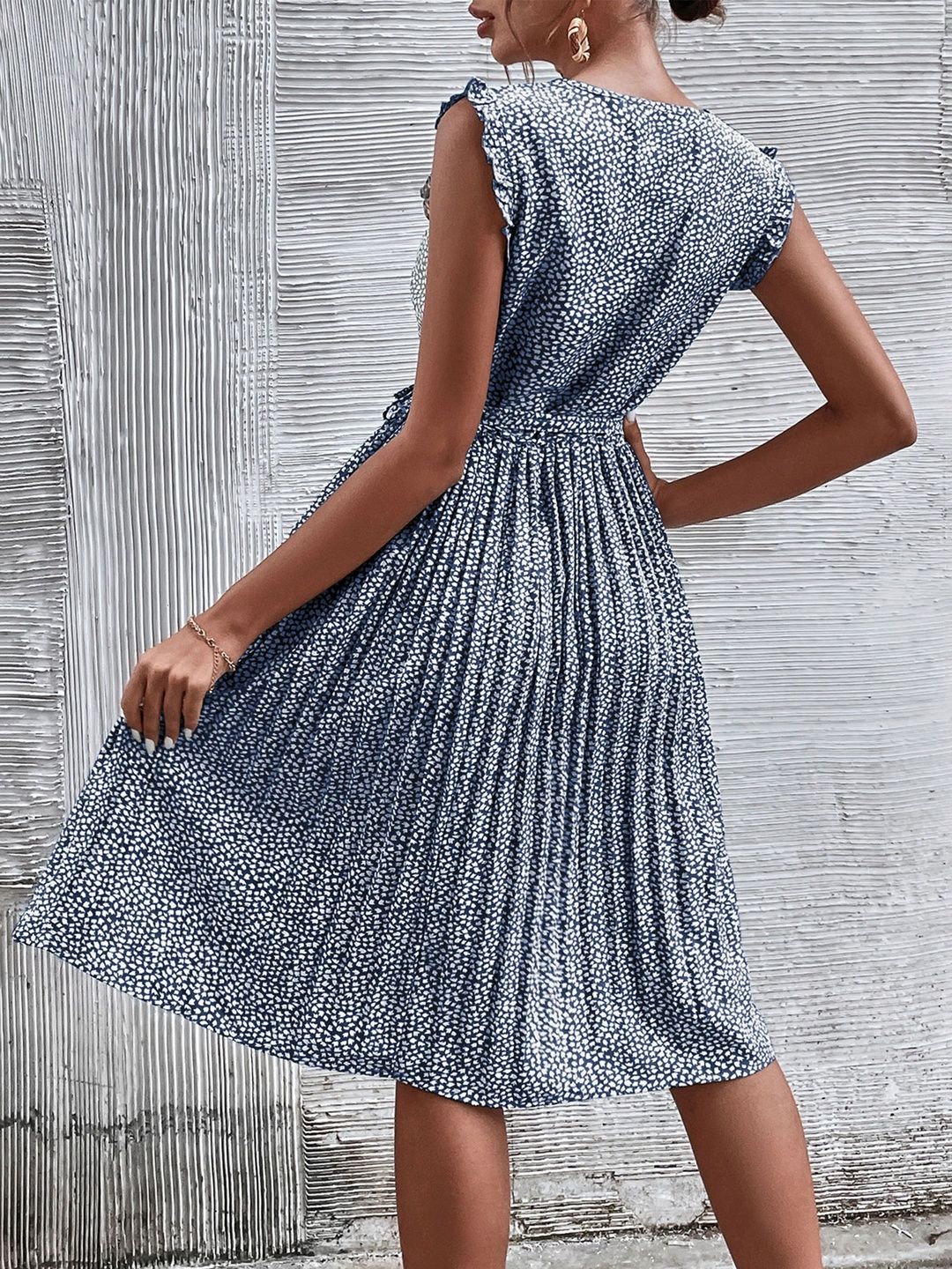 Print Keyhole Neck Flutter Sleeve Fit & Flare Dress