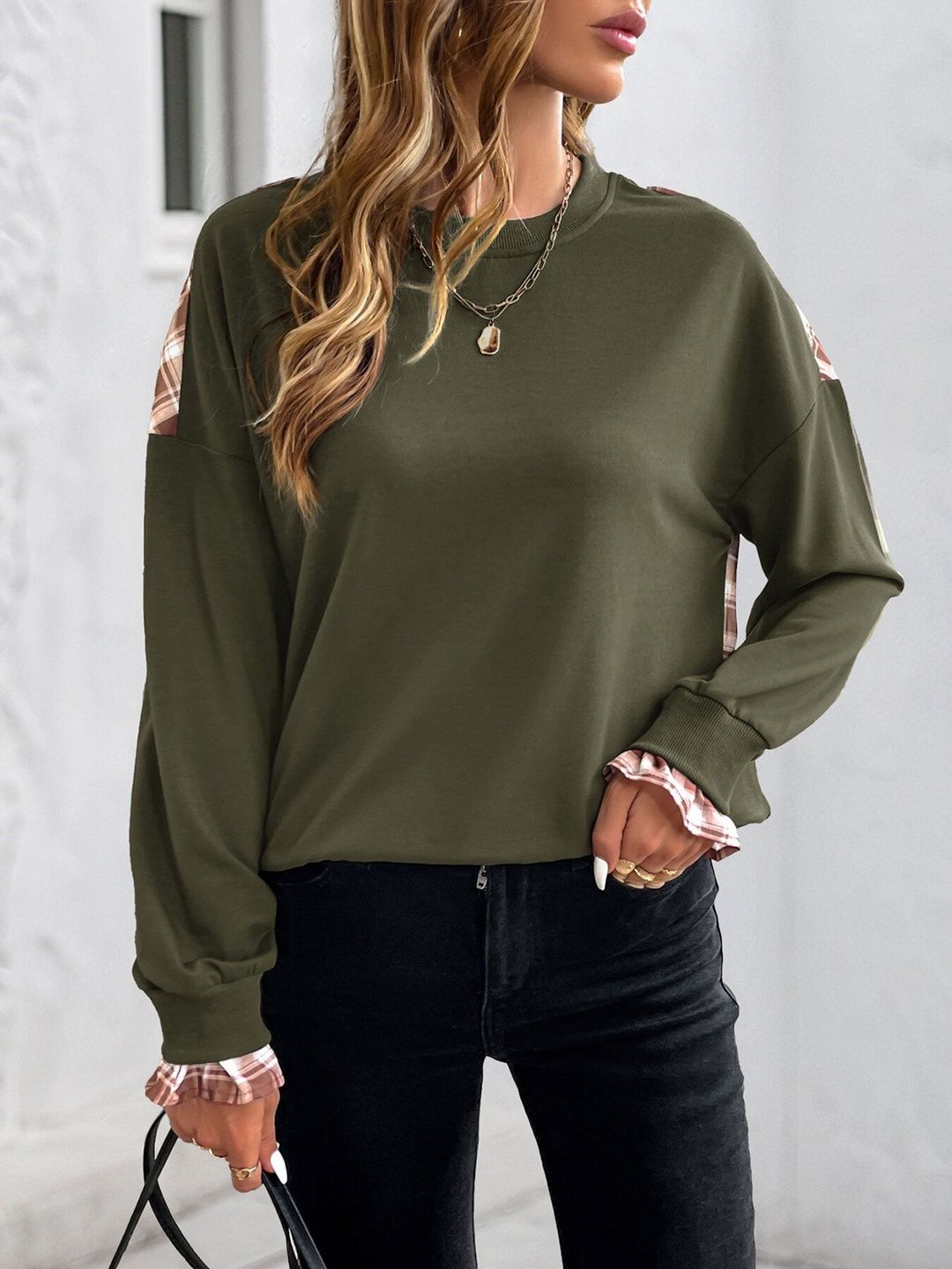 Women Colourblocked Sweatshirt