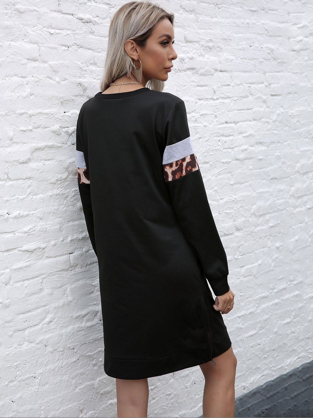 Women Colourblocked Sweatshirt