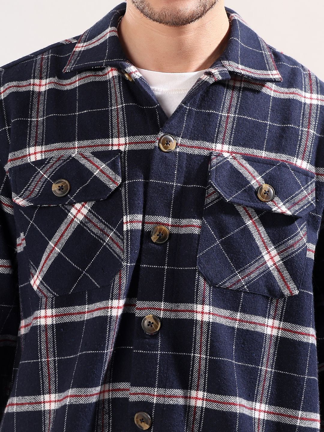 Checked Spread Collar Shackets