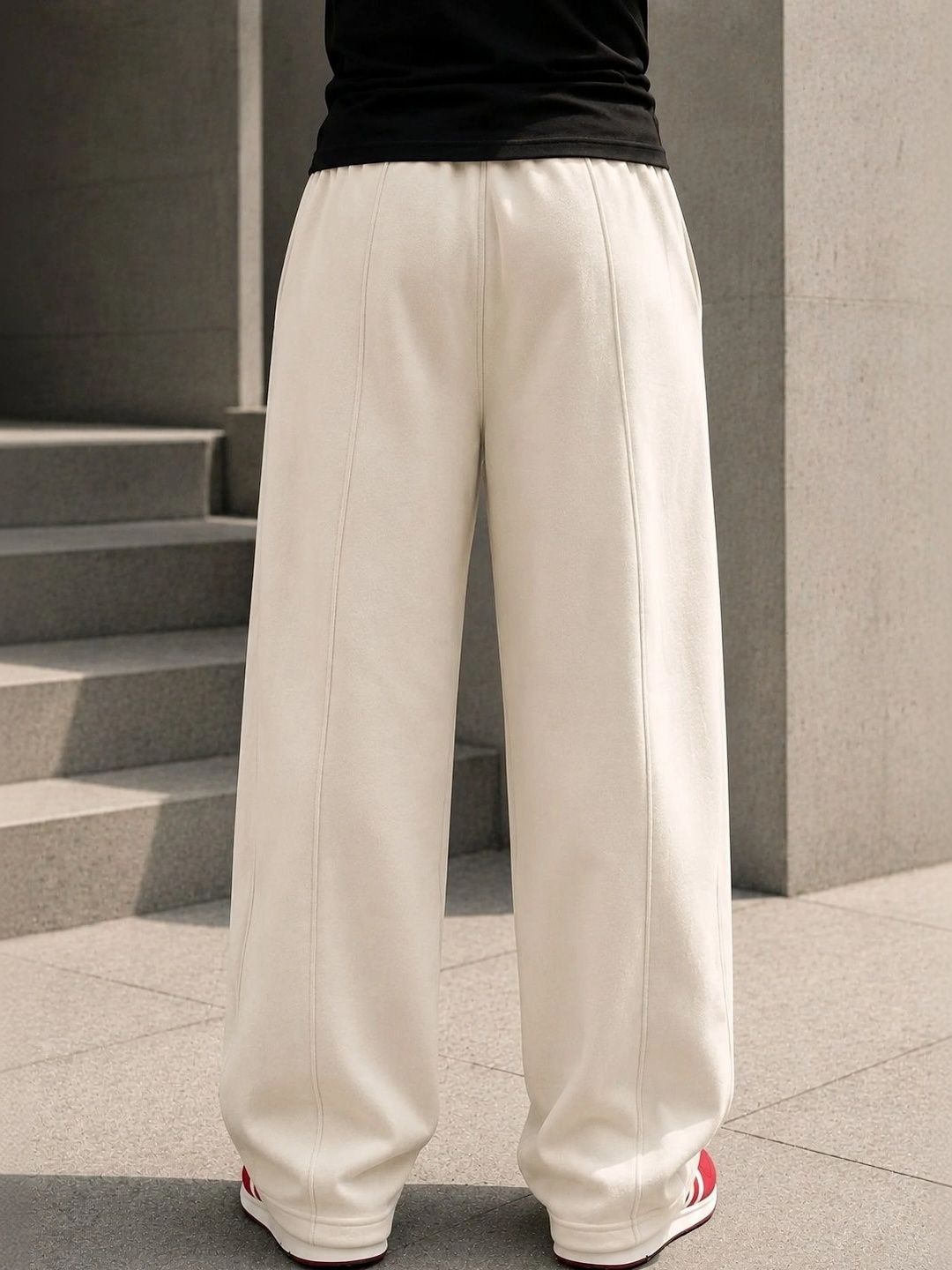 Men Relaxed Wrinkle Free Trousers