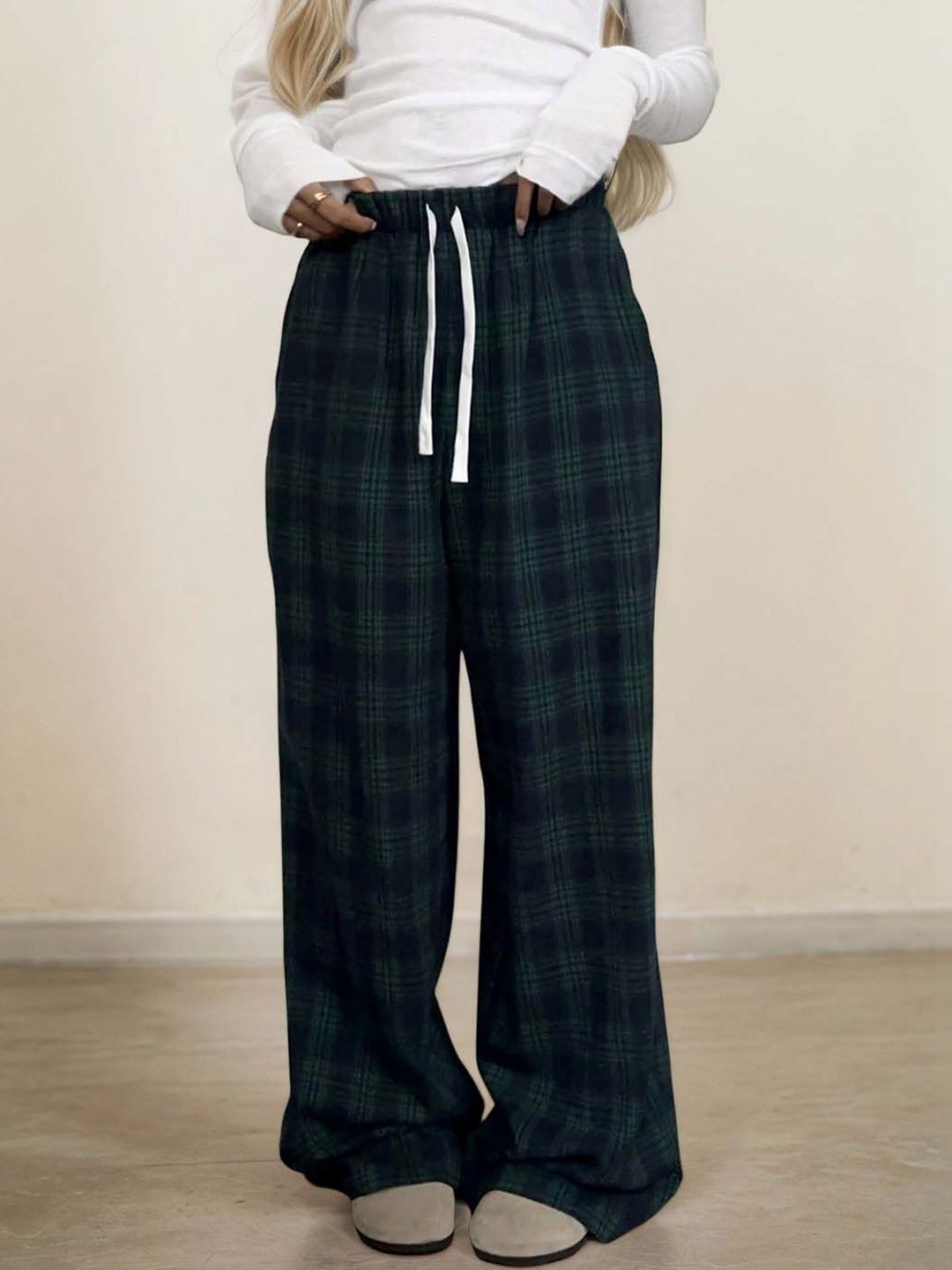 Checked Mid Rise Lounge Pants