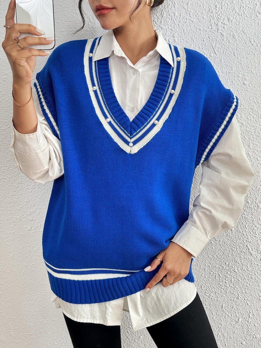 Women Colourblocked Sweater Vest with Embellished Detail