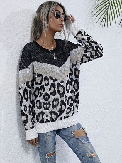 Women's Black Animal Printed Pullover Blend Regular Fit