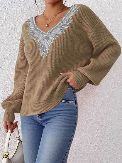Women Embroidered Ribbed Pullover with Embroidered Detail