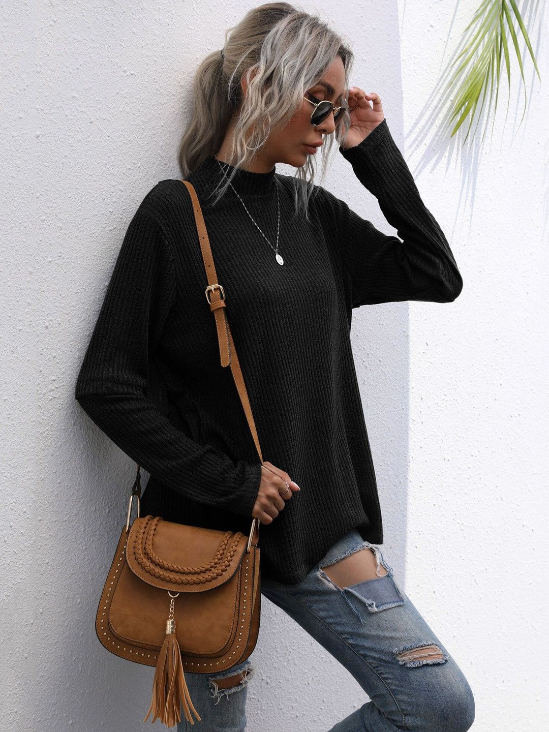 Women's Black Ribbed Pullover Blend Printed Regular Fit